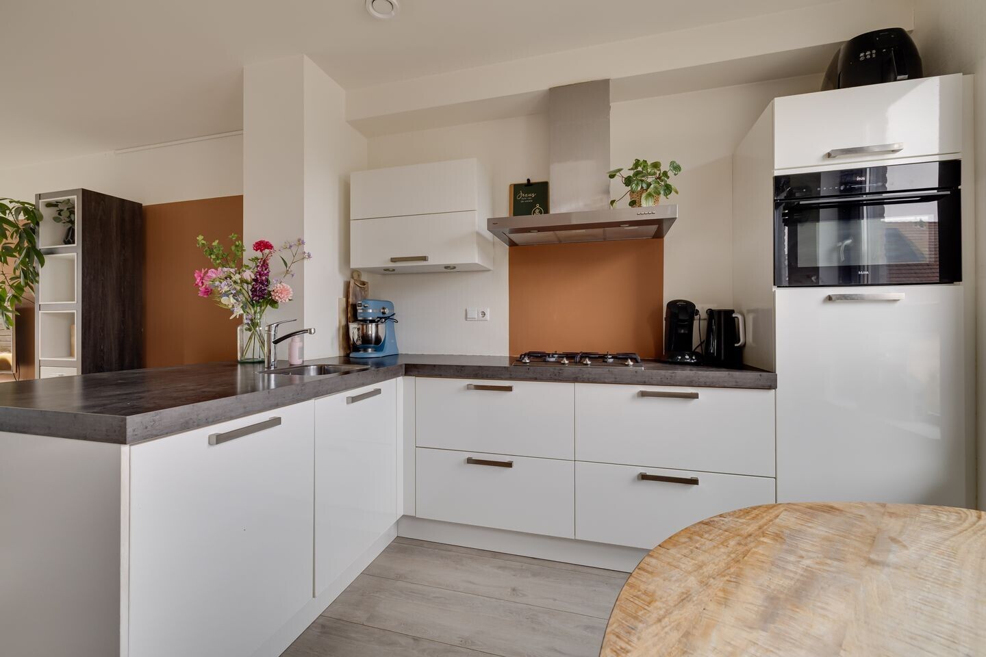 Tussenwoning te koop: Schotweg 69, Apeldoorn