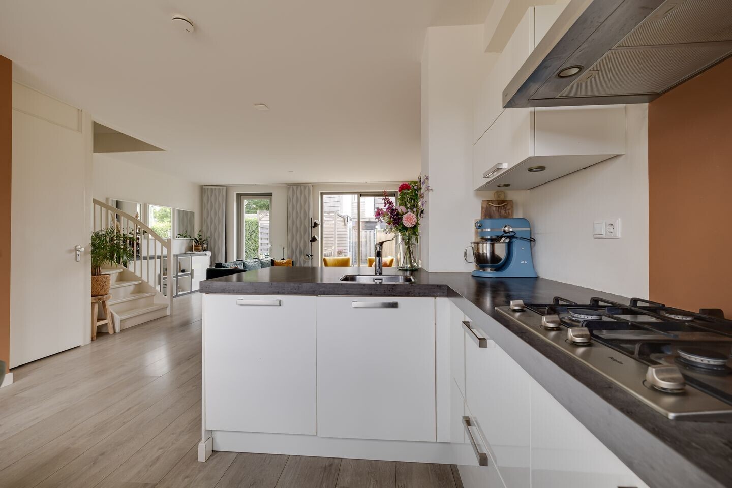 Tussenwoning te koop: Schotweg 69, Apeldoorn
