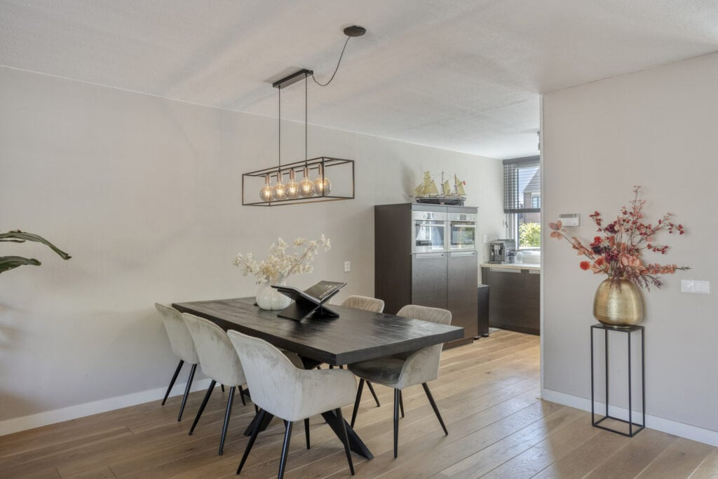 Tussenwoning te koop: Jachtlaan 261A, Apeldoorn
