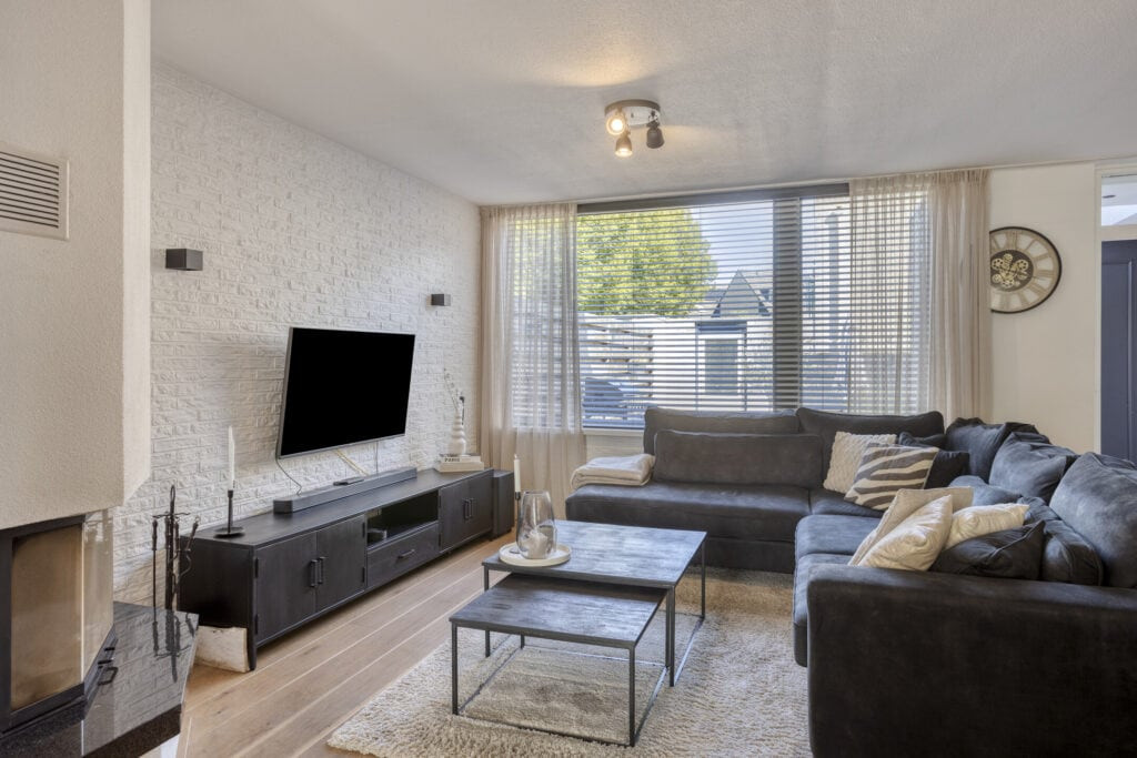 Tussenwoning te koop: Jachtlaan 261A, Apeldoorn