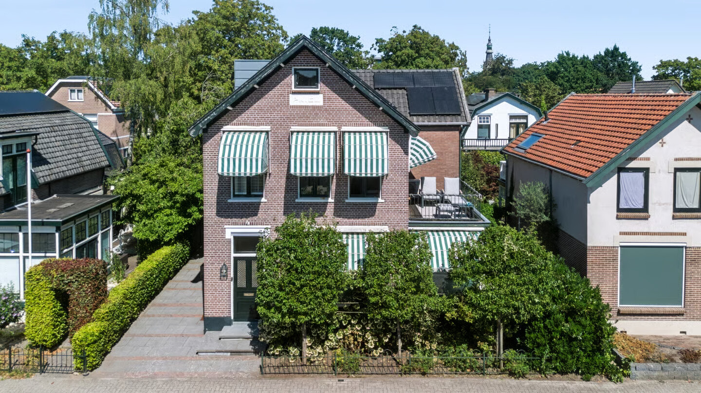Vrijstaande woning te koop: Badhuisweg 28, Apeldoorn