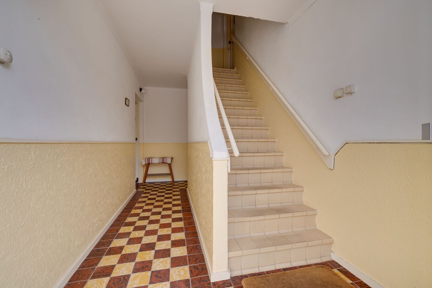 Appartement te koop: Staringlaan 35, Apeldoorn