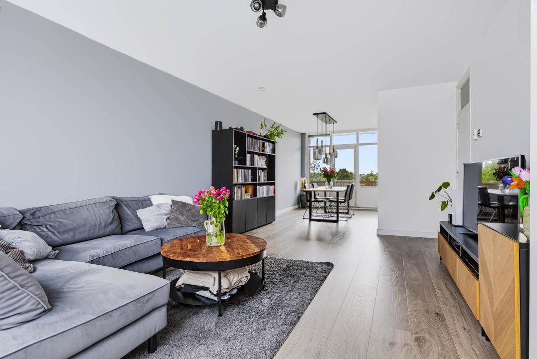Appartement te koop: Moeflonstraat 57, Apeldoorn