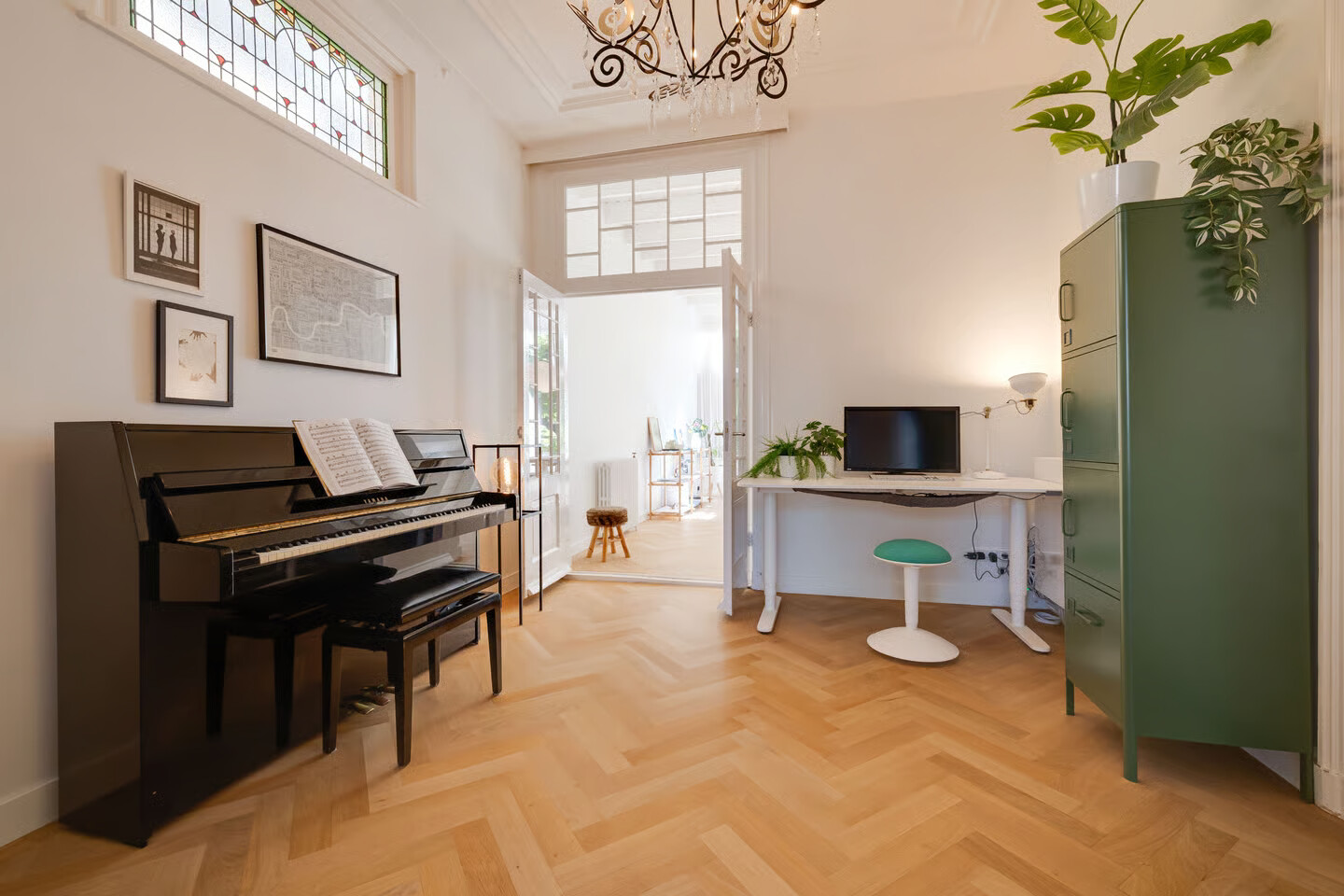 Vrijstaande woning te koop: Koninginnelaan 60, Apeldoorn