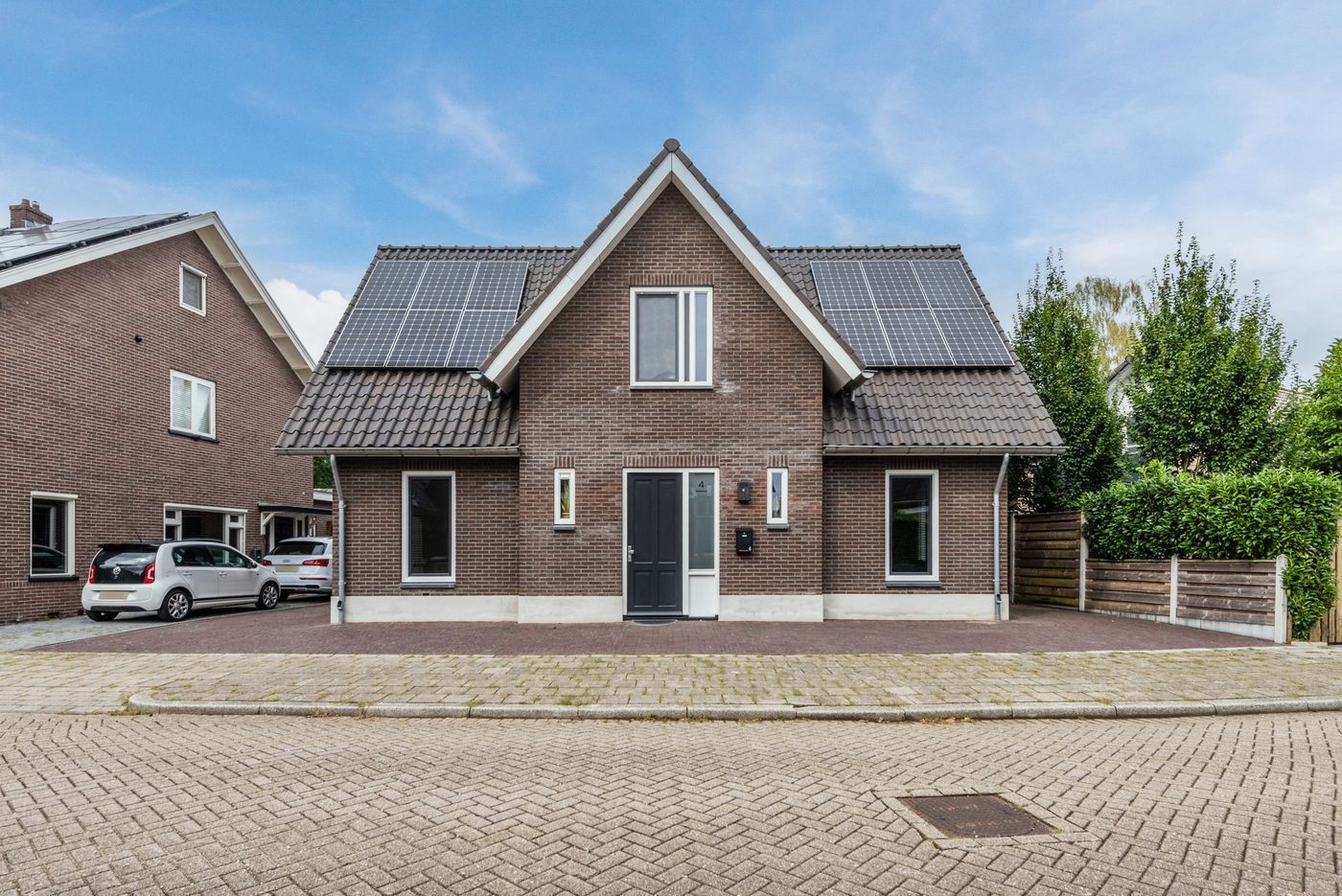 Vrijstaande woning te koop: Everlaan 4, Apeldoorn