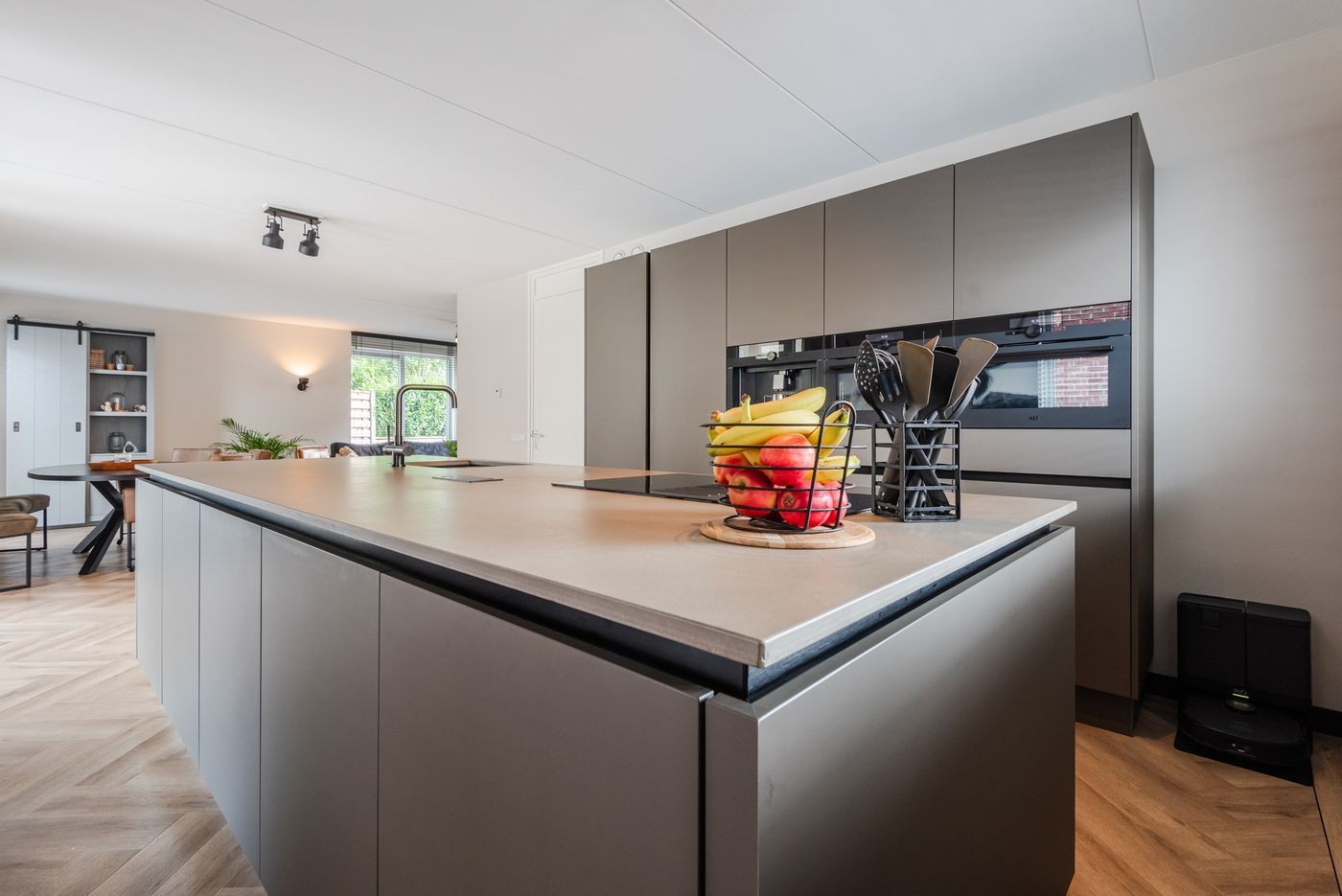 Vrijstaande woning te koop: Everlaan 4, Apeldoorn