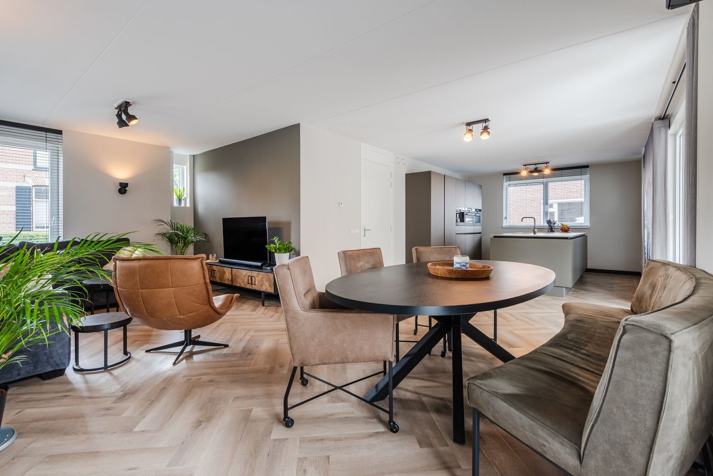 Vrijstaande woning te koop: Everlaan 4, Apeldoorn