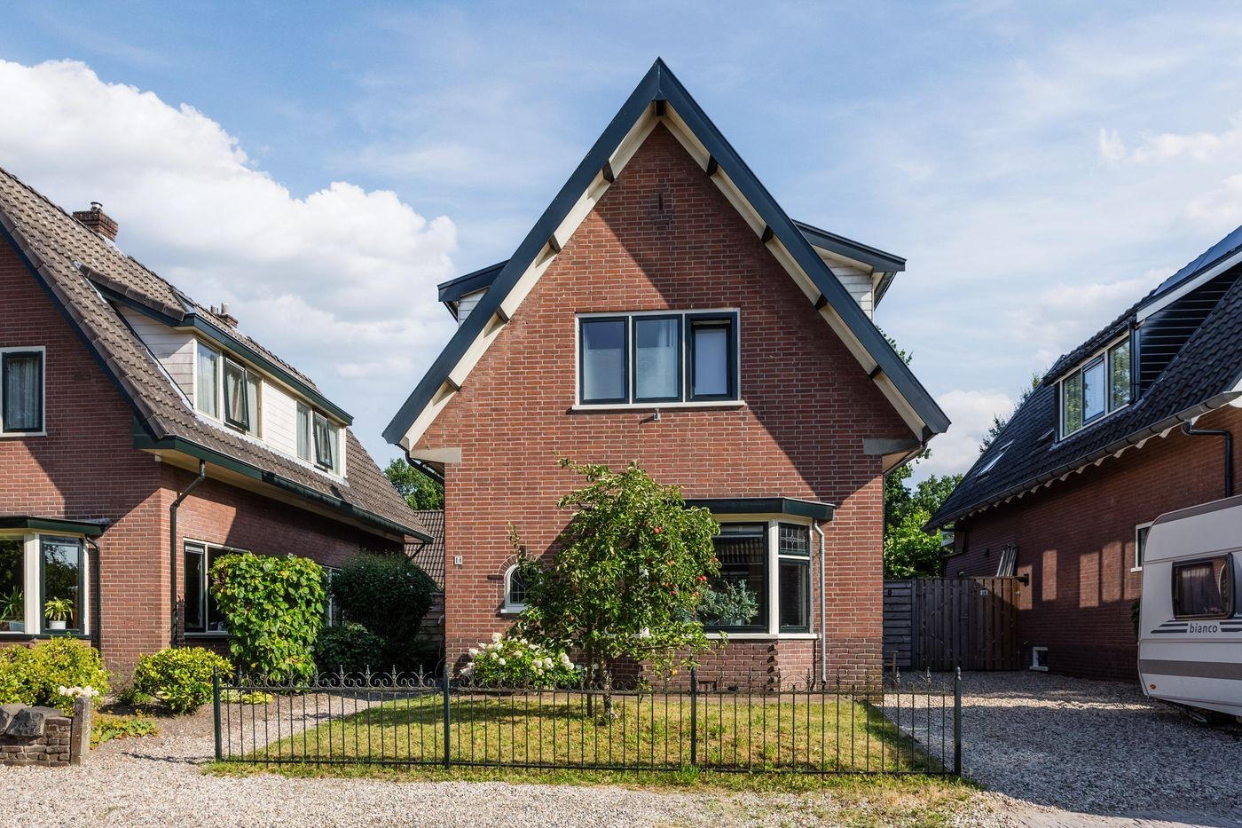 Vrijstaande woning te koop: Klokstraat 18, Apeldoorn