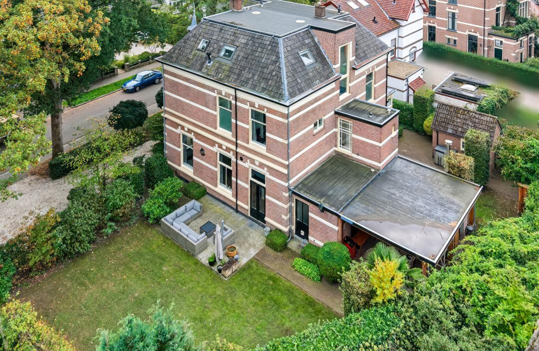Vrijstaande woning te koop: Mr. Van Hasseltlaan 7, Apeldoorn