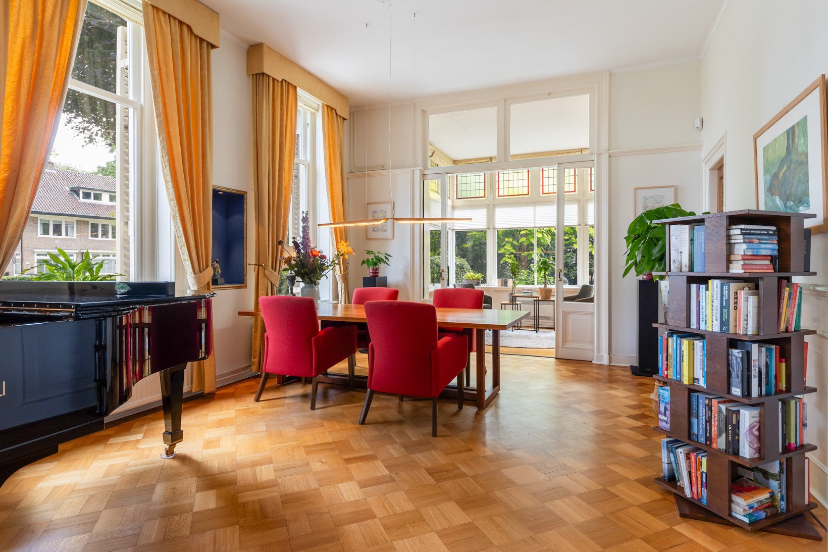 Vrijstaande woning te koop: Mr. Van Hasseltlaan 27, Apeldoorn