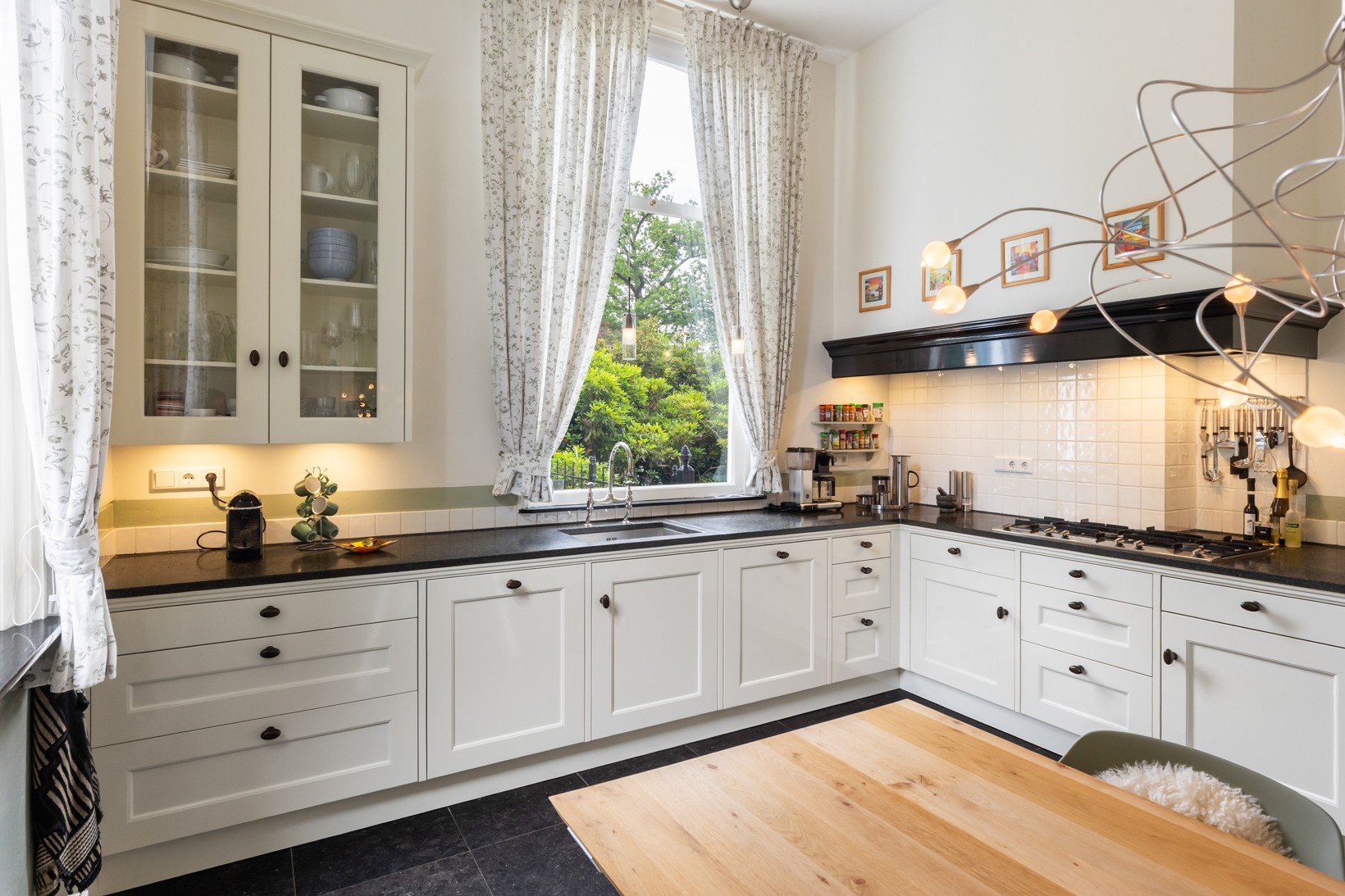 Vrijstaande woning te koop: Mr. Van Hasseltlaan 27, Apeldoorn