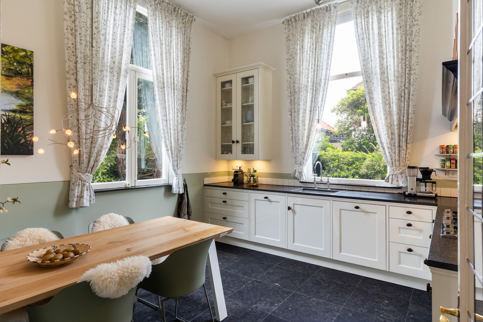 Vrijstaande woning te koop: Mr. Van Hasseltlaan 27, Apeldoorn