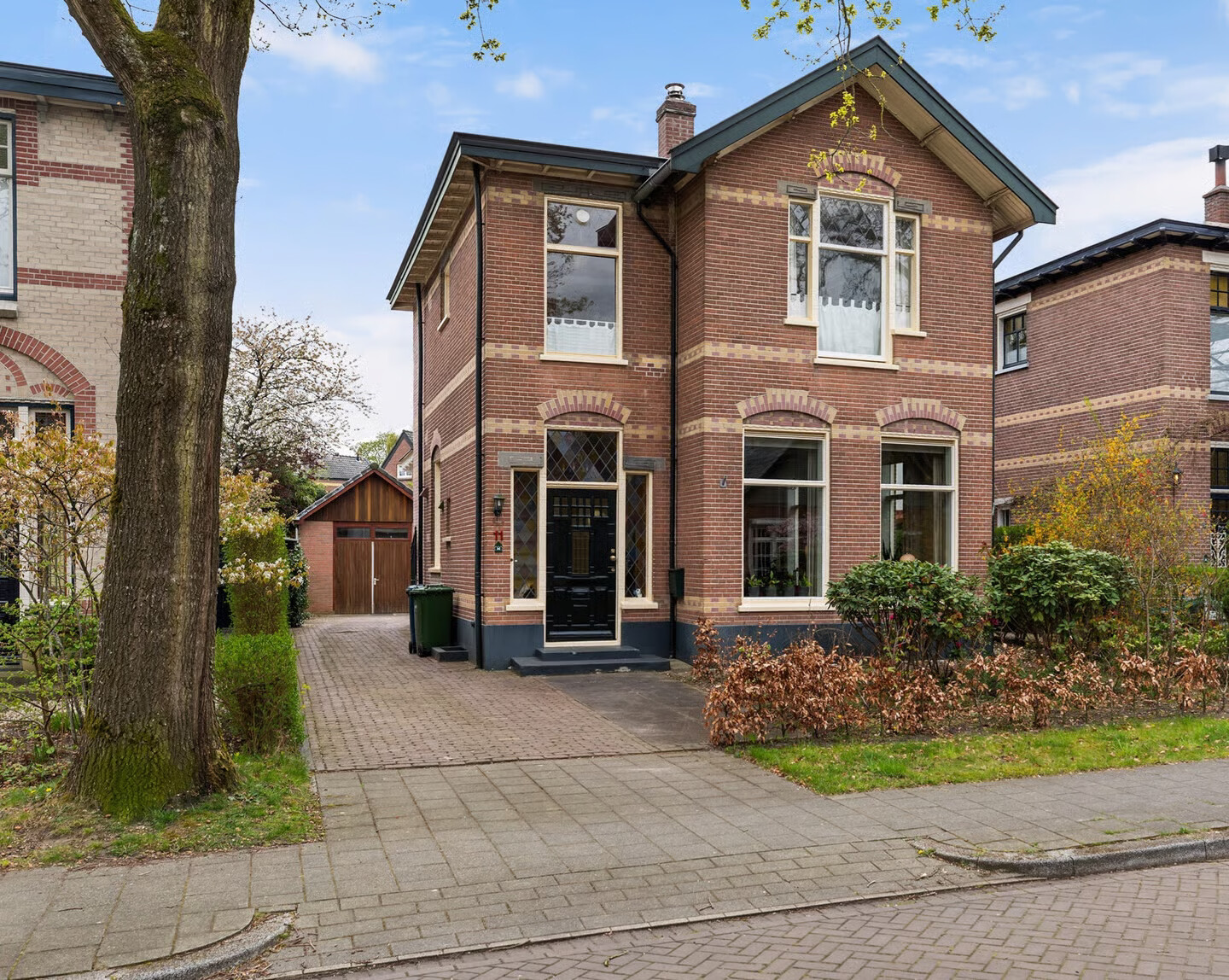 Vrijstaande woning te koop: Prins Mauritslaan 11, Apeldoorn