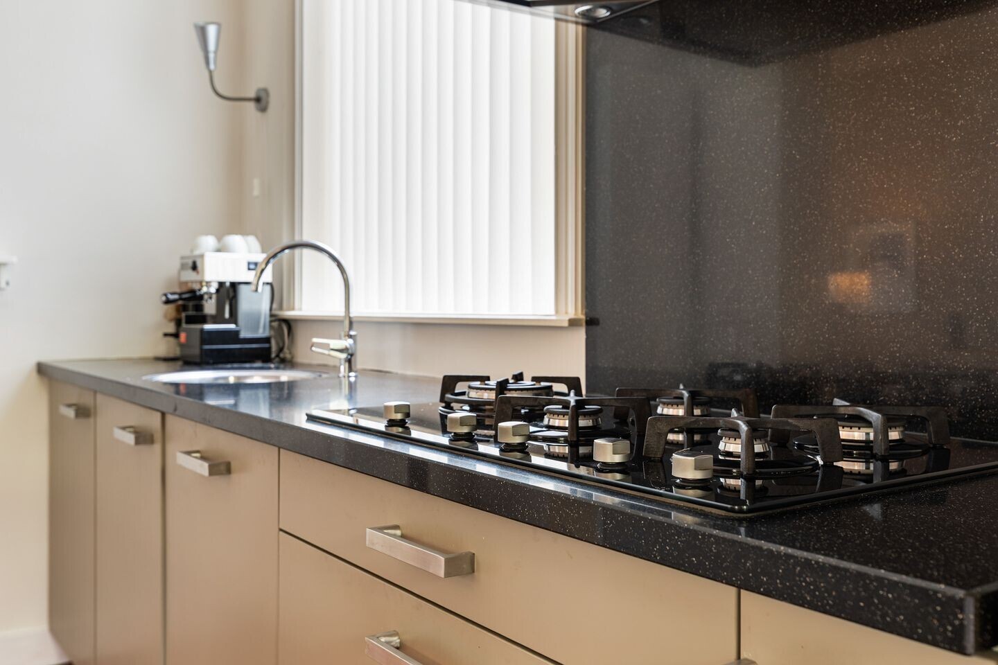 Vrijstaande woning te koop: Prins Mauritslaan 11, Apeldoorn