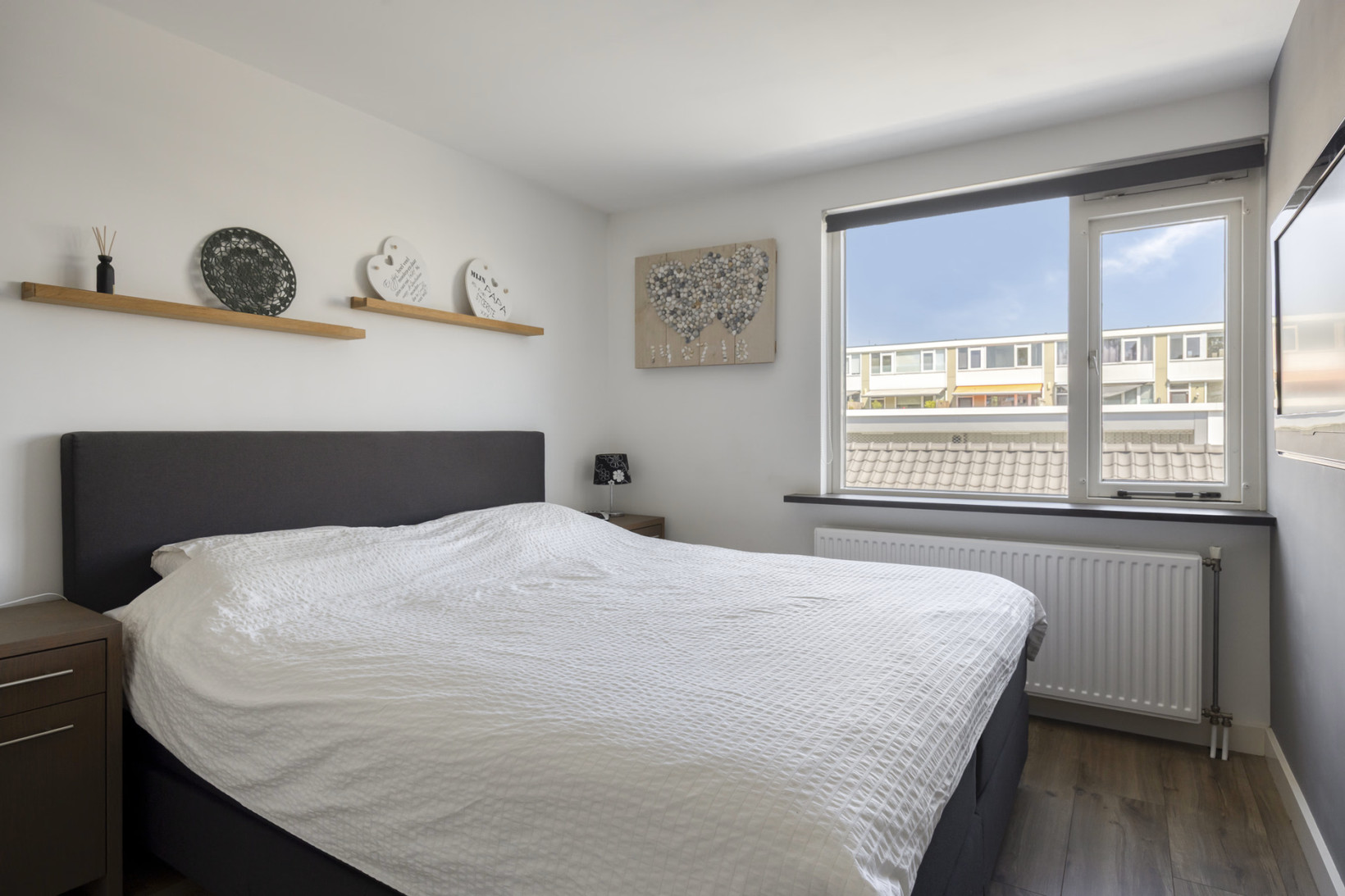Tussenwoning te koop: Lorentzstraat 13, Apeldoorn