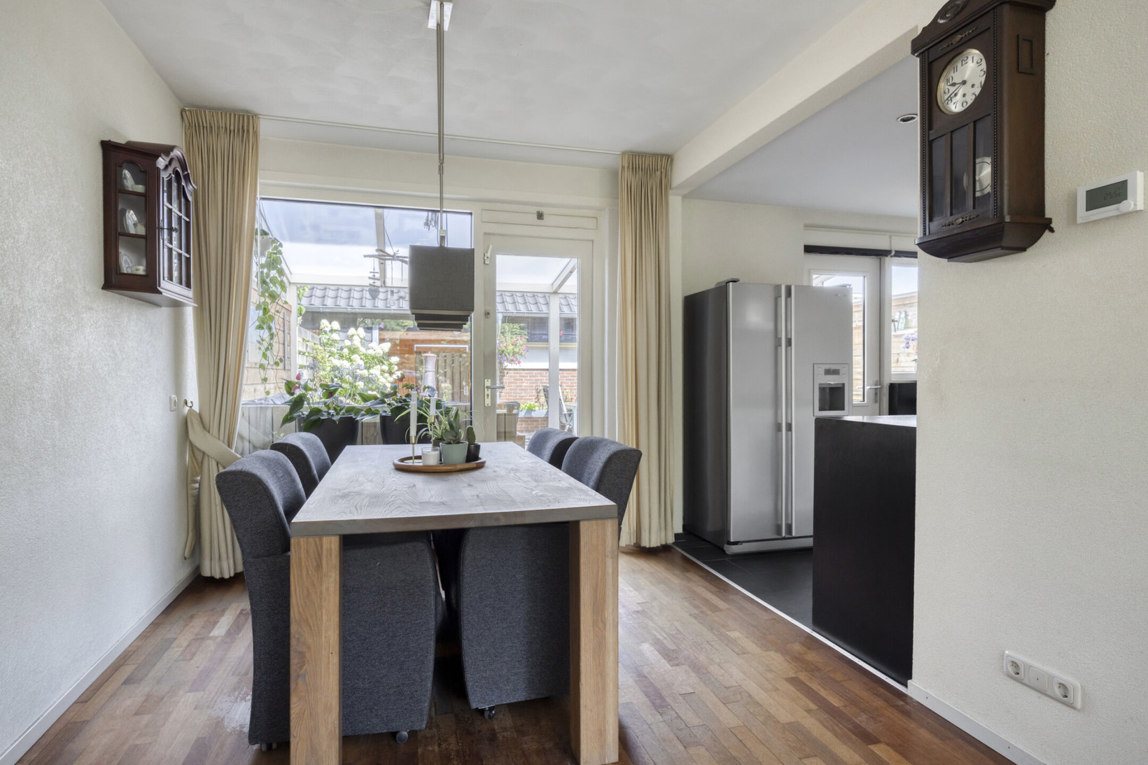 Tussenwoning te koop: Lorentzstraat 13, Apeldoorn