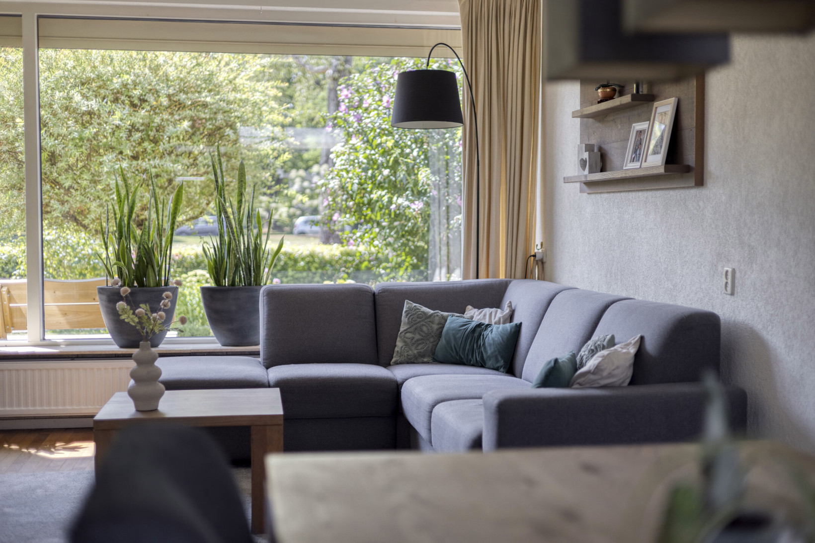 Tussenwoning te koop: Lorentzstraat 13, Apeldoorn