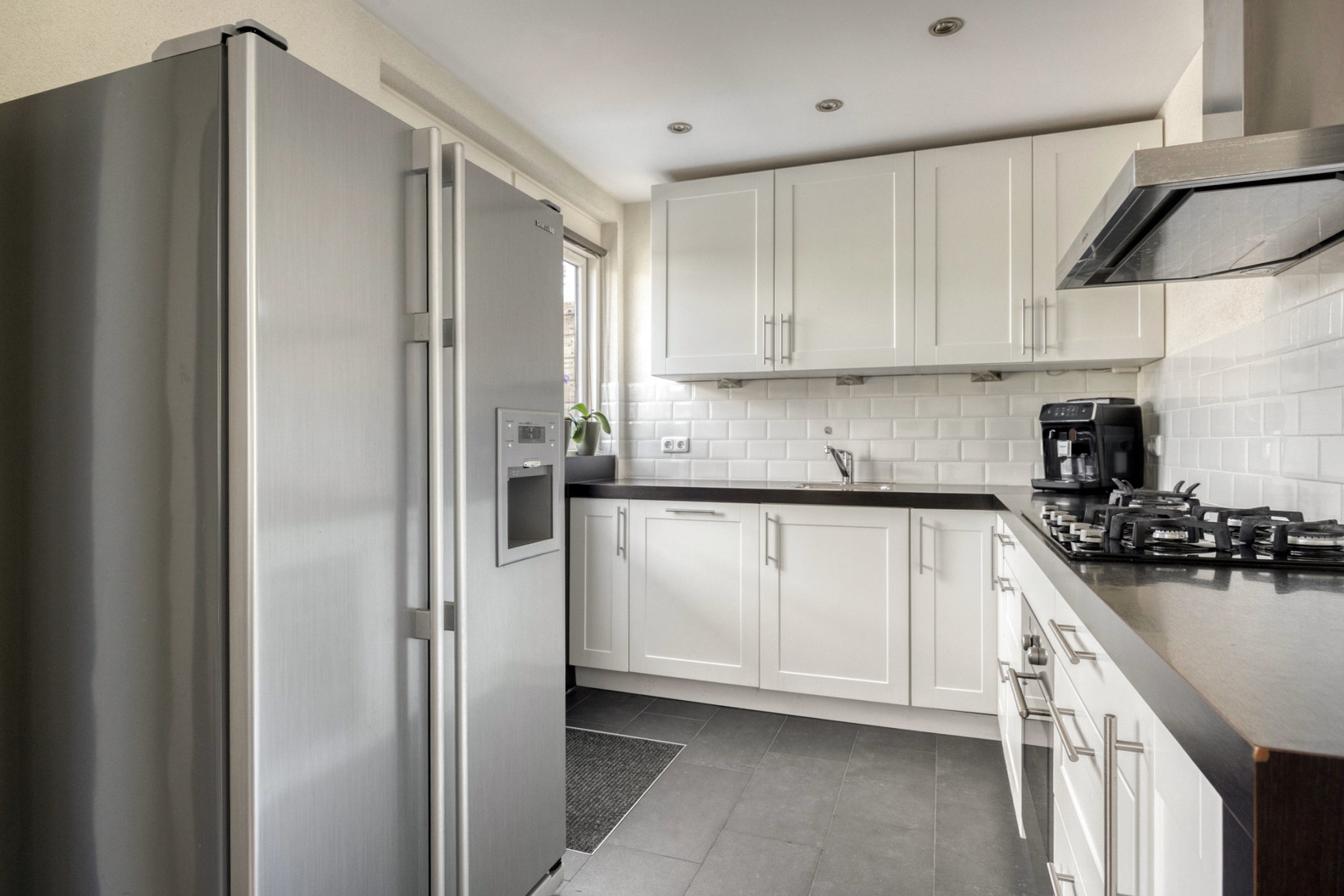 Tussenwoning te koop: Lorentzstraat 13, Apeldoorn