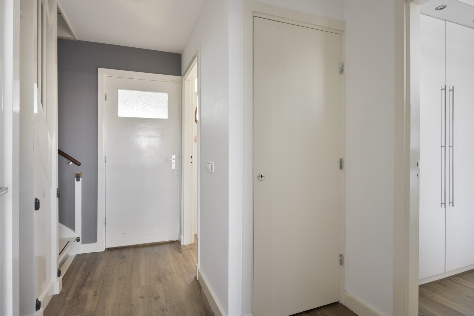 Tussenwoning te koop: Lorentzstraat 13, Apeldoorn