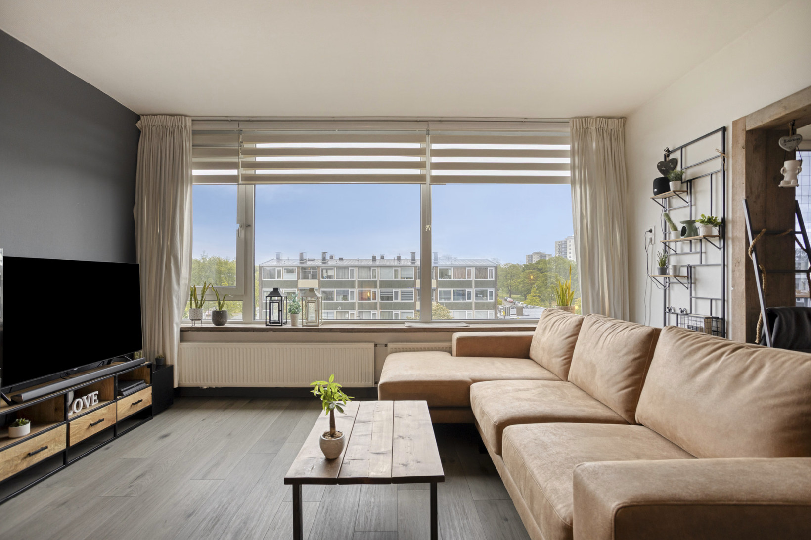 Appartement te koop: Edisonlaan 107, Apeldoorn