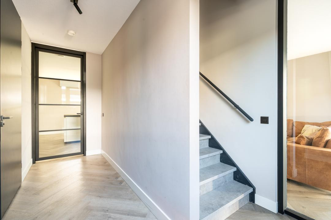 Twee-onder-één-kap te koop: Kanaalpad 9, Apeldoorn