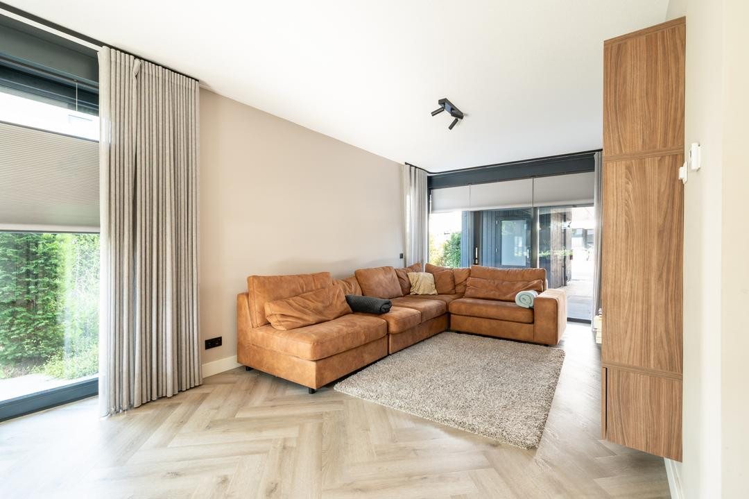 Twee-onder-één-kap te koop: Kanaalpad 9, Apeldoorn