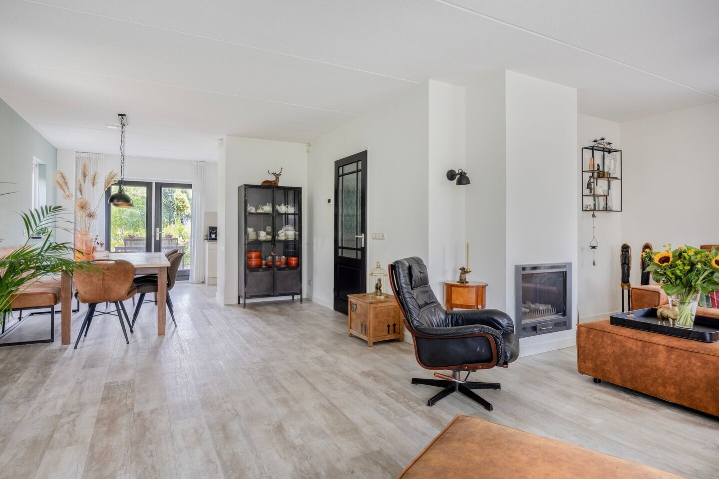 Vrijstaande woning te koop: Floralaan 15, Apeldoorn