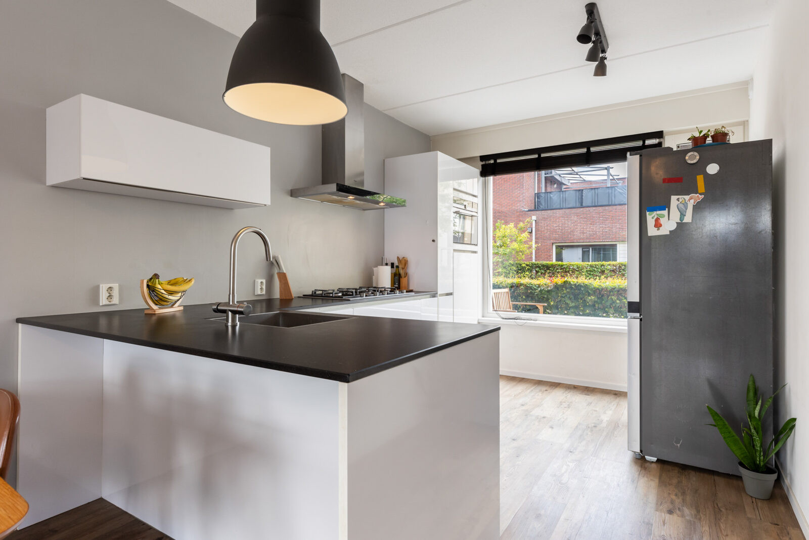 Tussenwoning te koop: Molenwiek 50, Apeldoorn