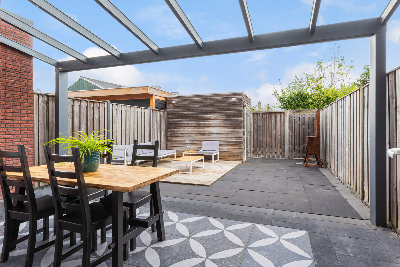 Tussenwoning te koop: Molenwiek 50, Apeldoorn
