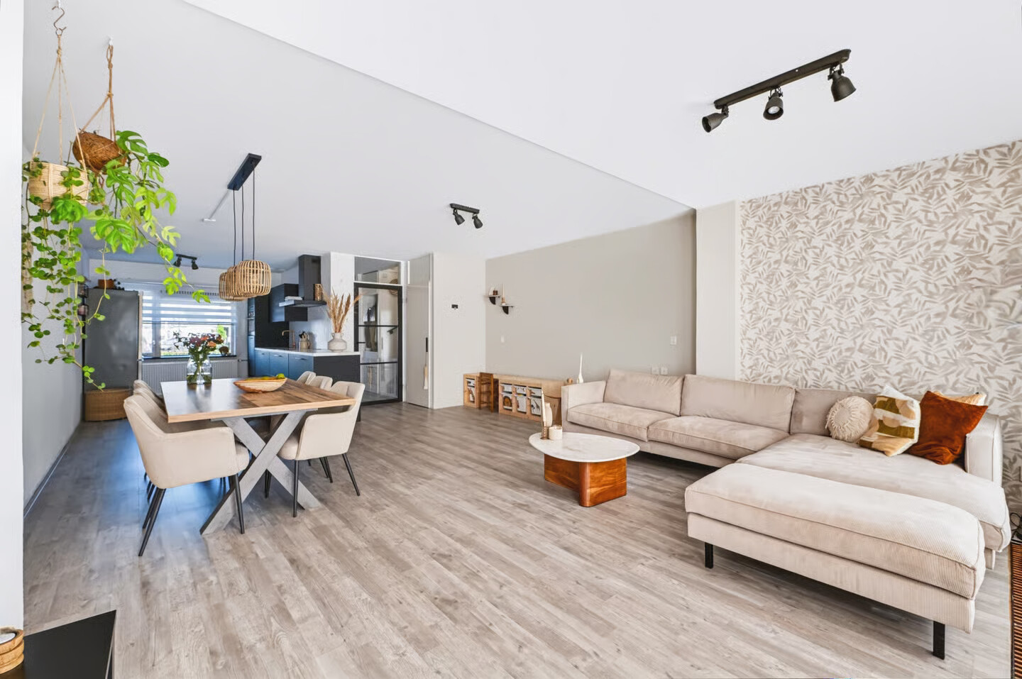 Tussenwoning te koop: Fortunalaan 114, Apeldoorn