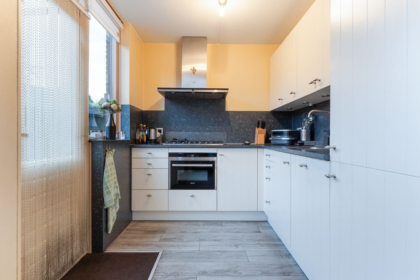 Hoekwoning te koop: Rozebottellaan 19, Apeldoorn