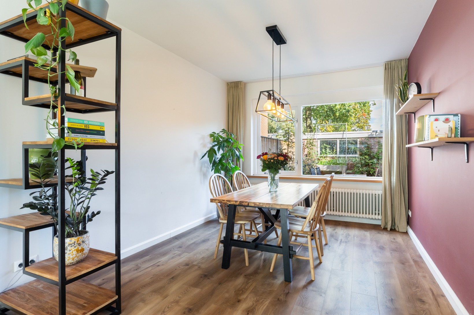Hoekwoning te koop: Kruizemuntstraat 867, Apeldoorn