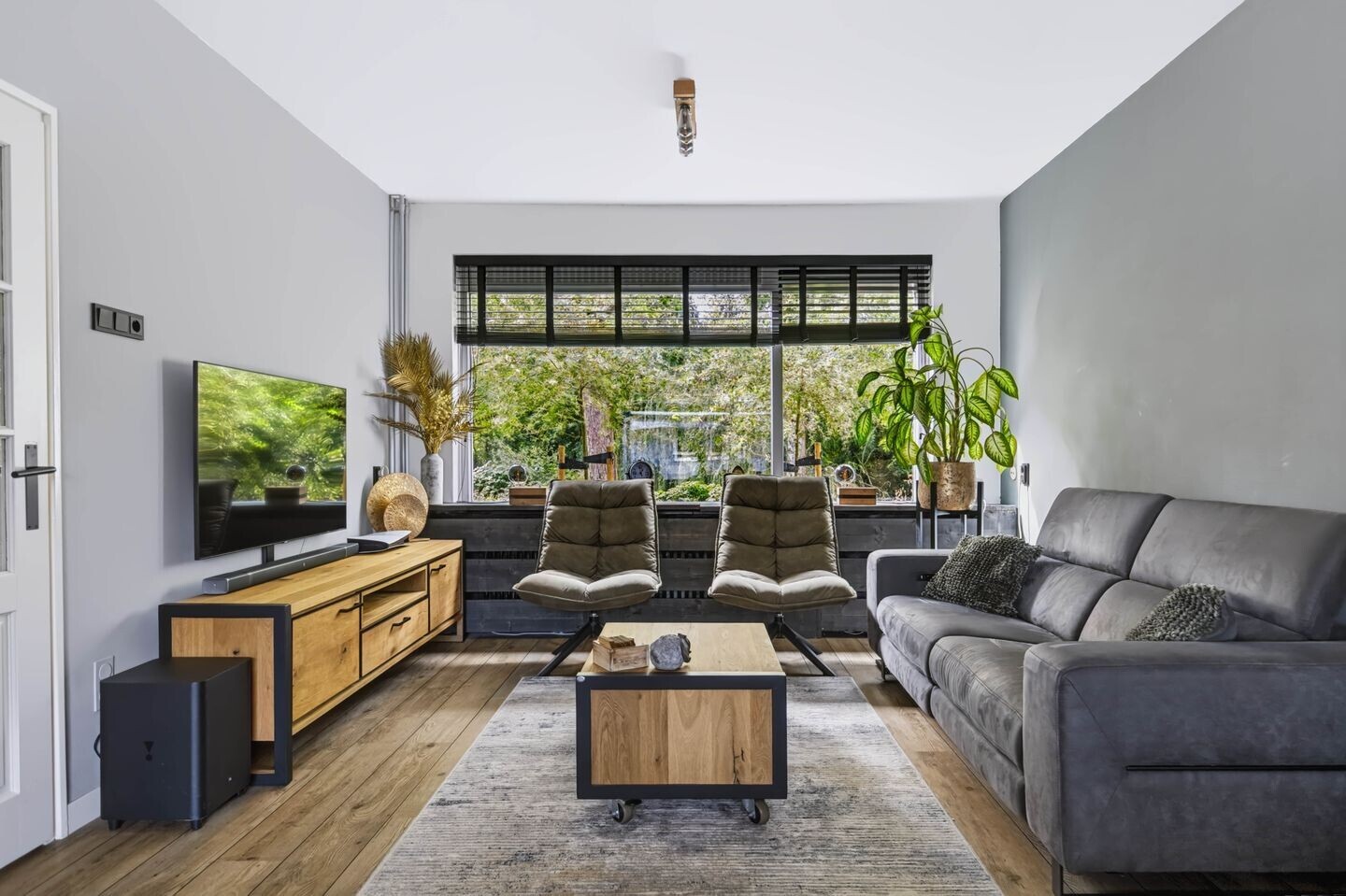 Hoekwoning te koop: Kruizemuntstraat 869, Apeldoorn