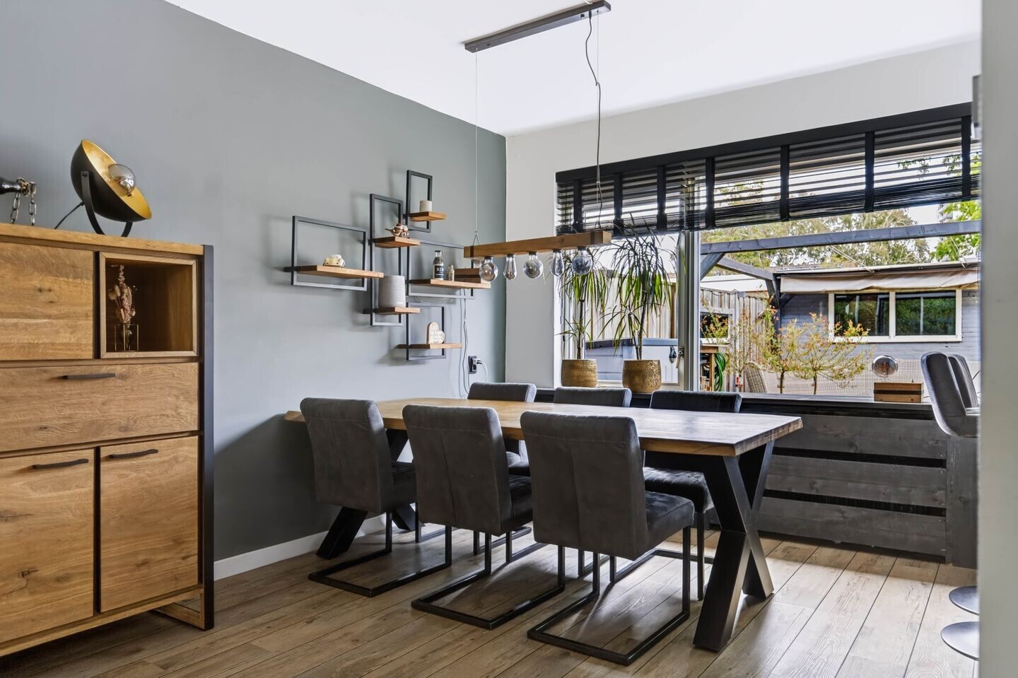 Hoekwoning te koop: Kruizemuntstraat 869, Apeldoorn
