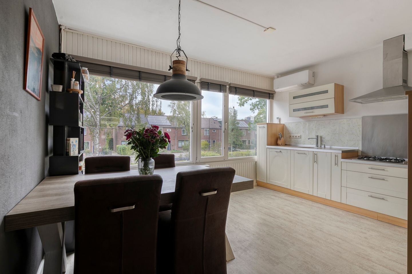 Tussenwoning te koop: Kamillestraat 19, Apeldoorn