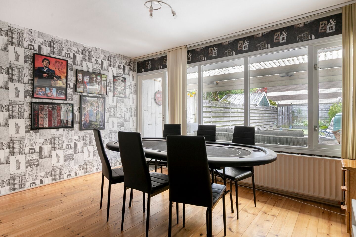 Tussenwoning te koop: Kamillestraat 19, Apeldoorn