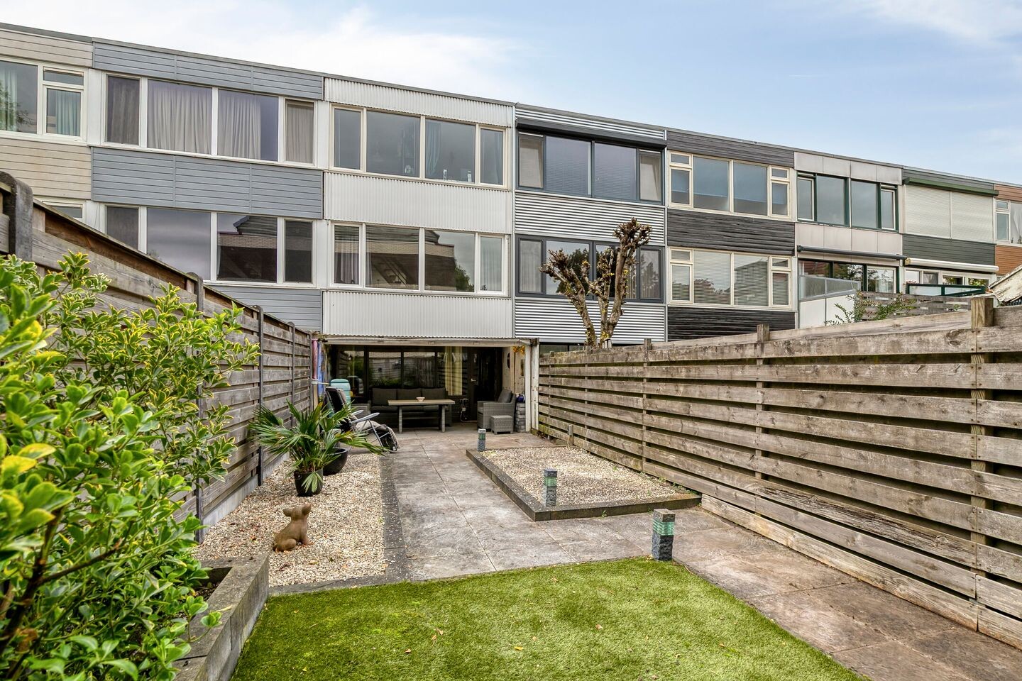 Tussenwoning te koop: Kamillestraat 19, Apeldoorn