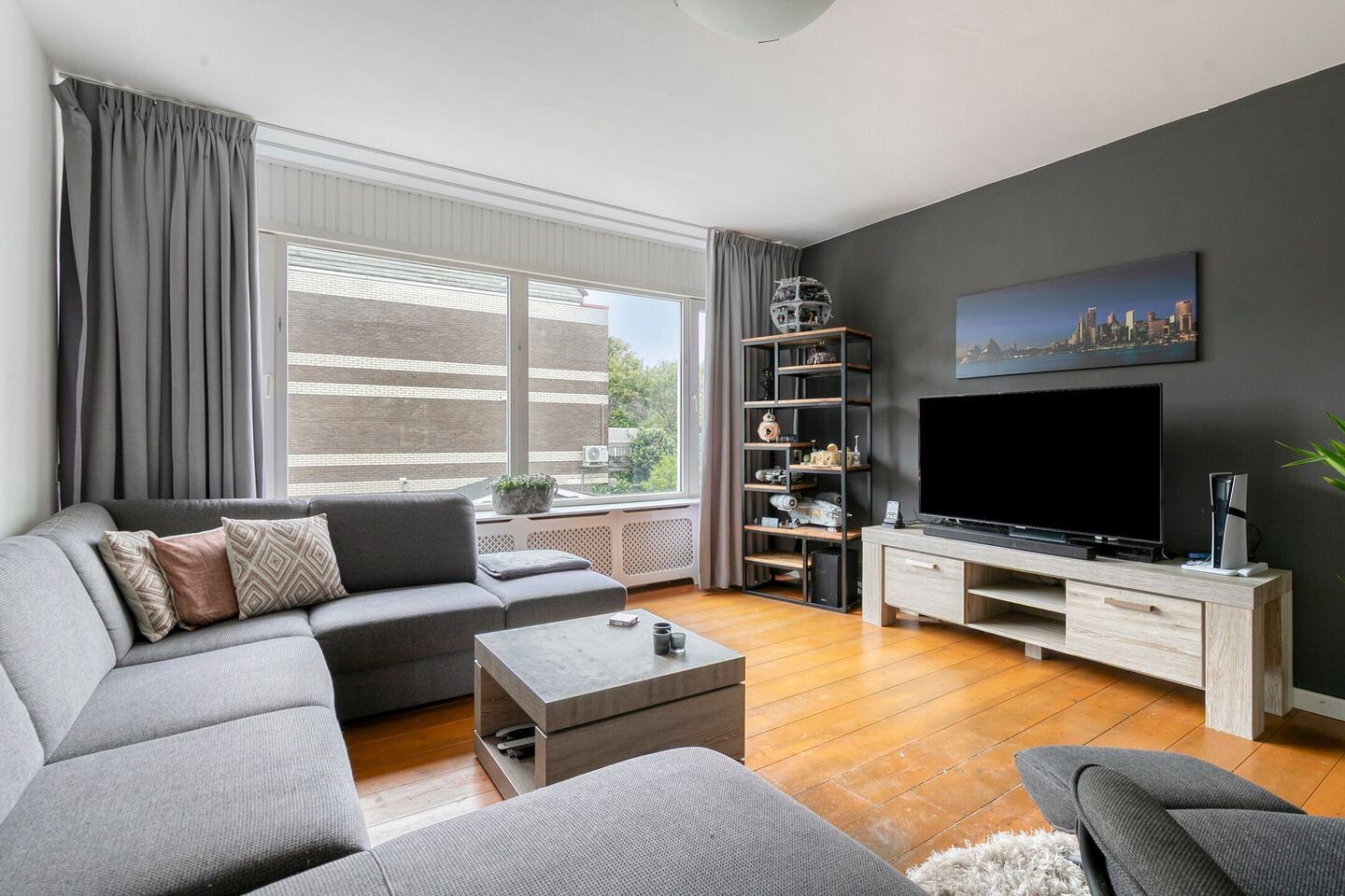 Tussenwoning te koop: Kamillestraat 19, Apeldoorn