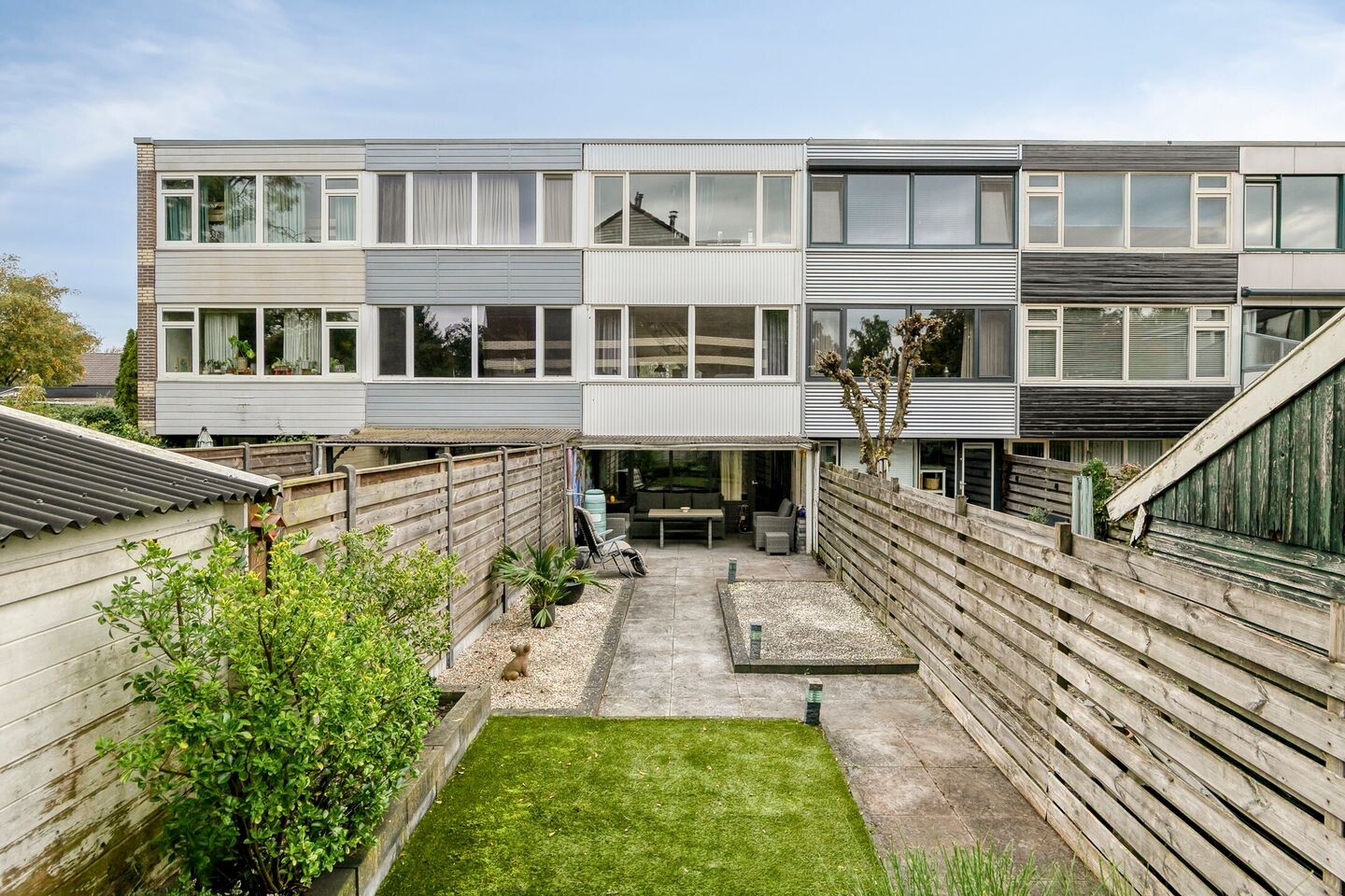 Tussenwoning te koop: Kamillestraat 19, Apeldoorn