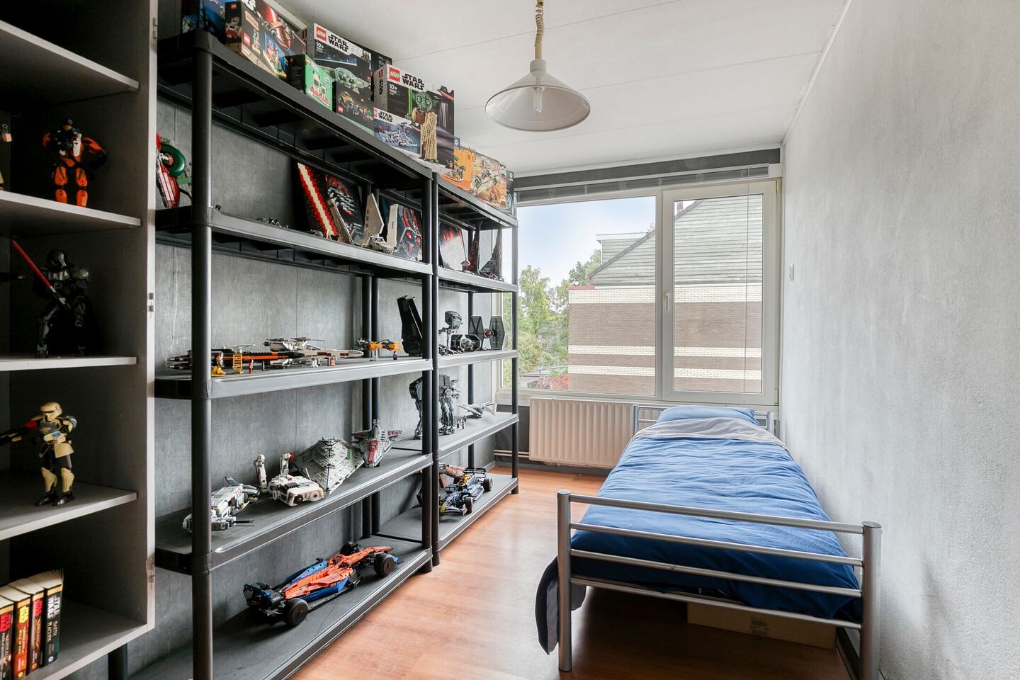 Tussenwoning te koop: Kamillestraat 19, Apeldoorn