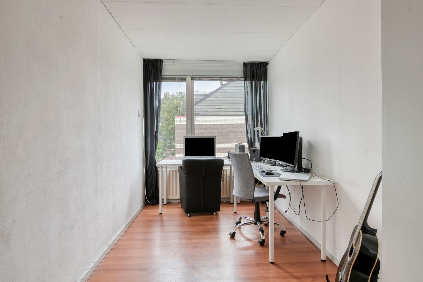 Tussenwoning te koop: Kamillestraat 19, Apeldoorn