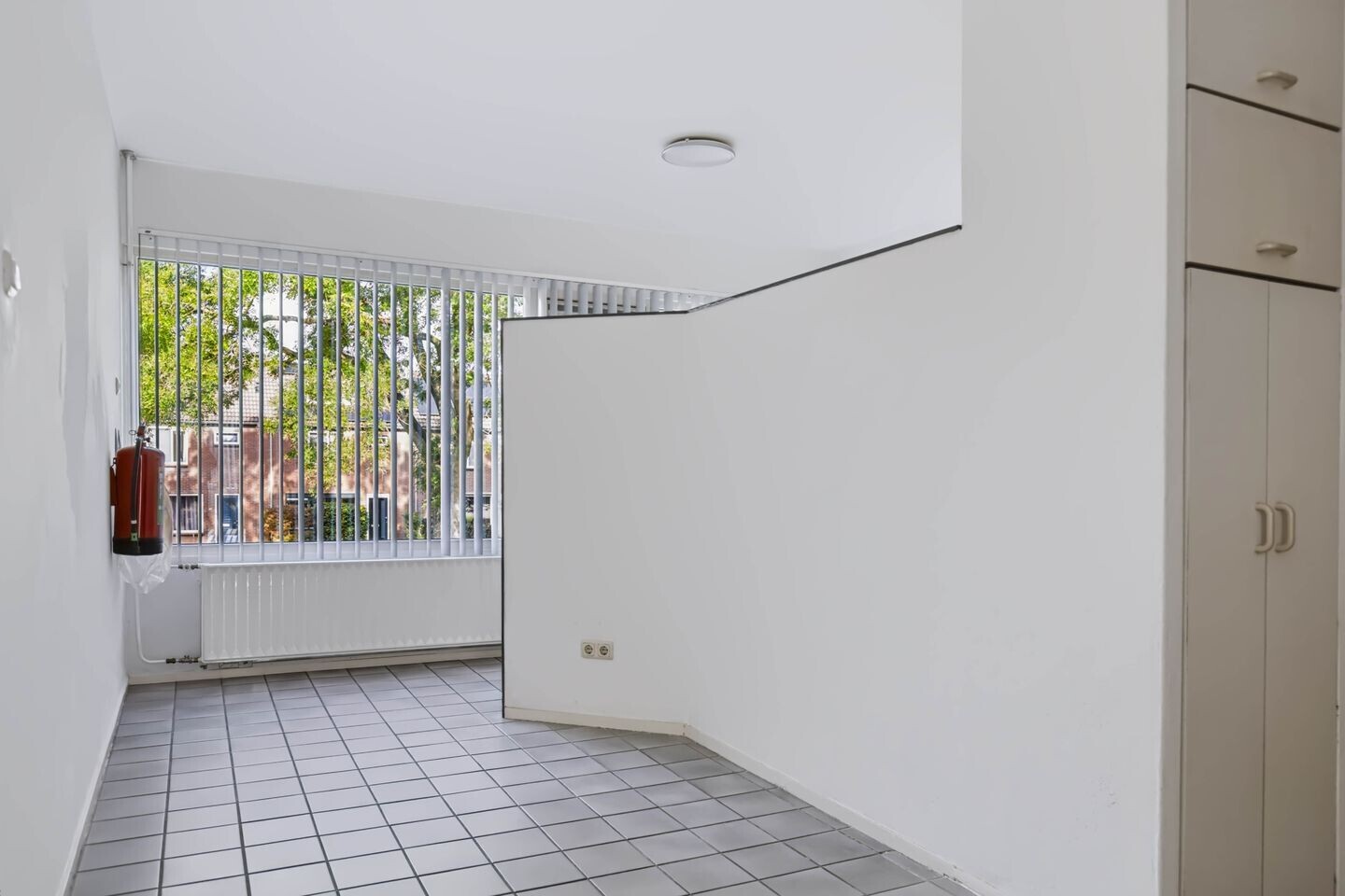 Tussenwoning te koop: Kamillestraat 7, Apeldoorn