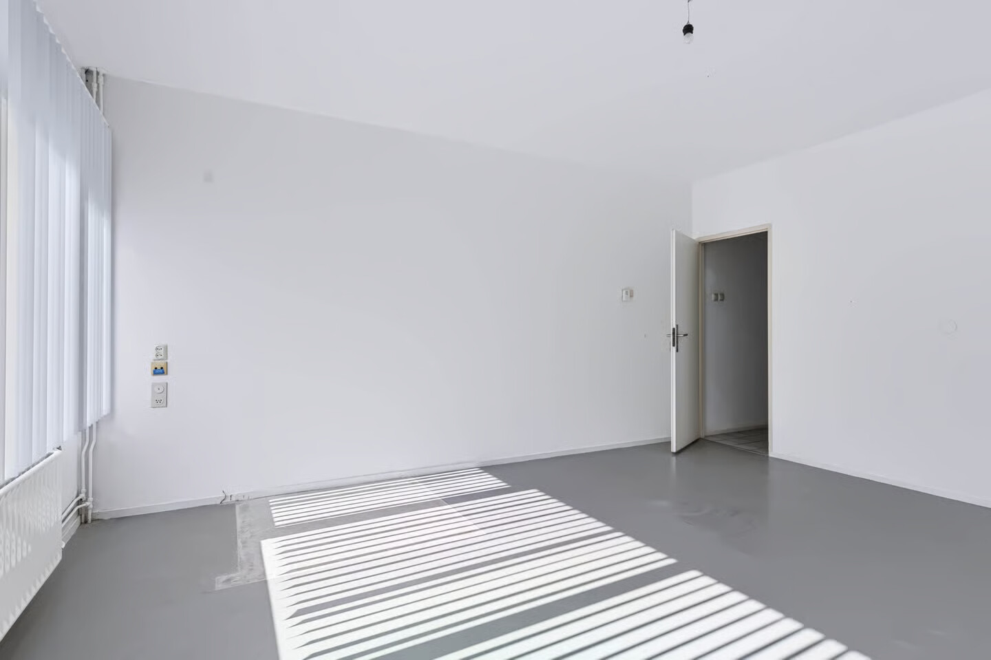 Tussenwoning te koop: Kamillestraat 7, Apeldoorn