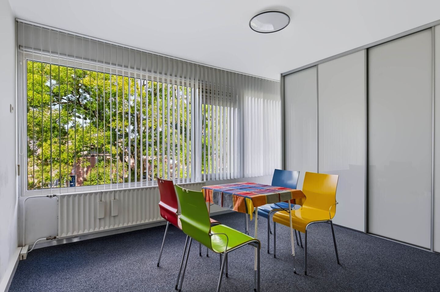 Tussenwoning te koop: Kamillestraat 7, Apeldoorn