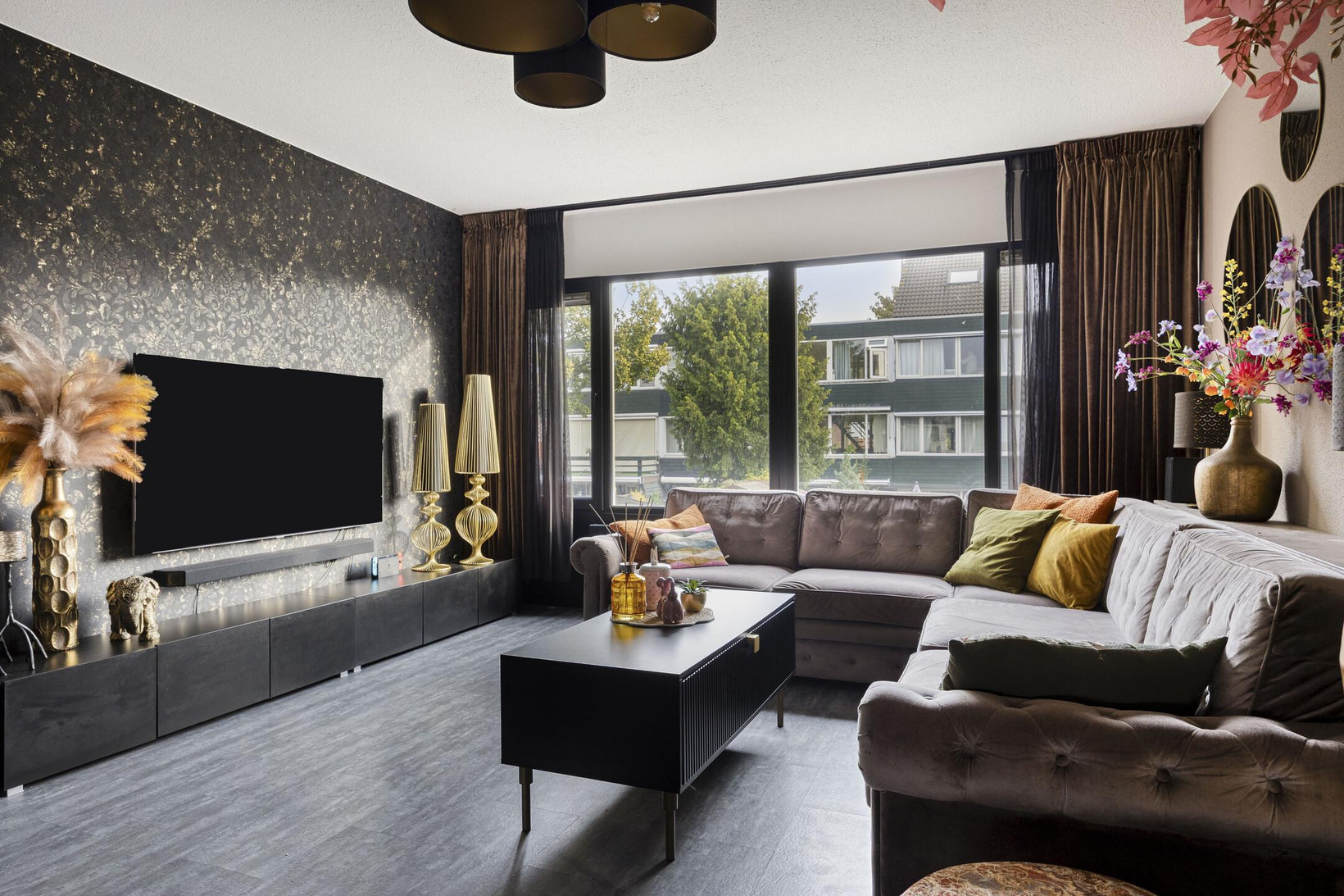 Tussenwoning te koop: Laurierstraat 7, Apeldoorn