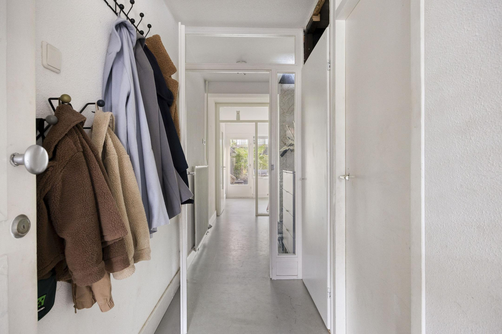 Tussenwoning te koop: Laurierstraat 7, Apeldoorn