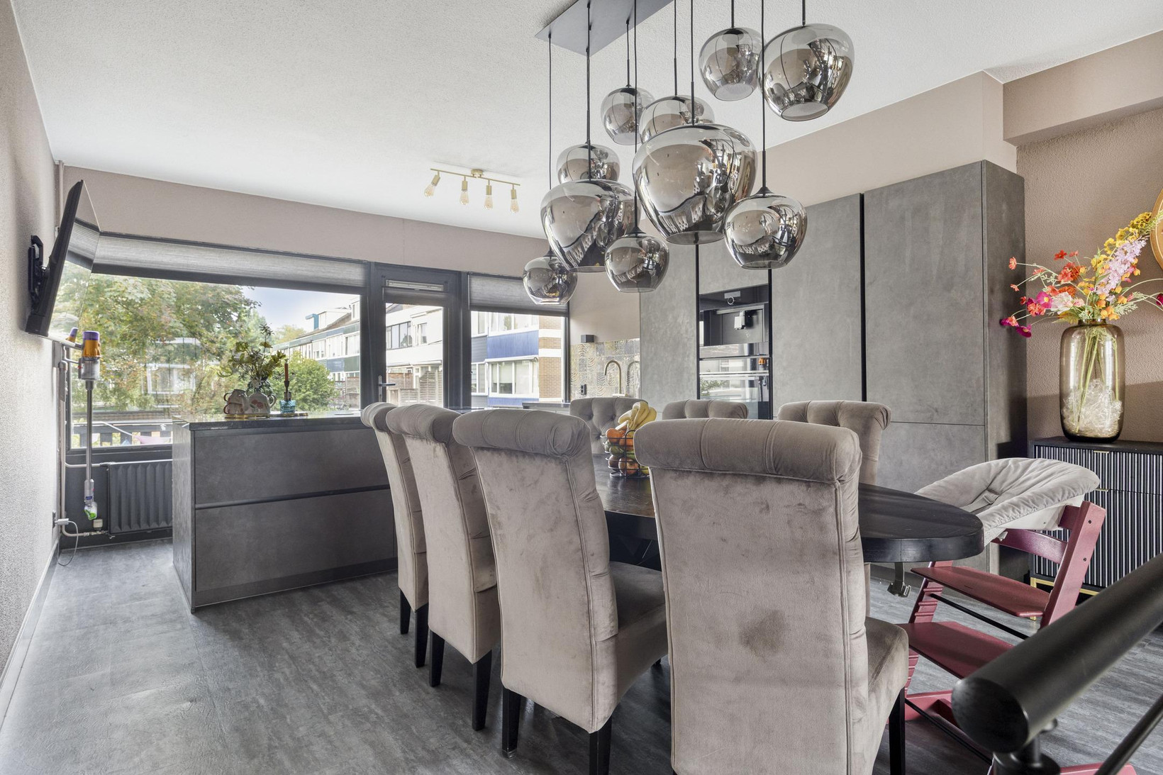 Tussenwoning te koop: Laurierstraat 7, Apeldoorn