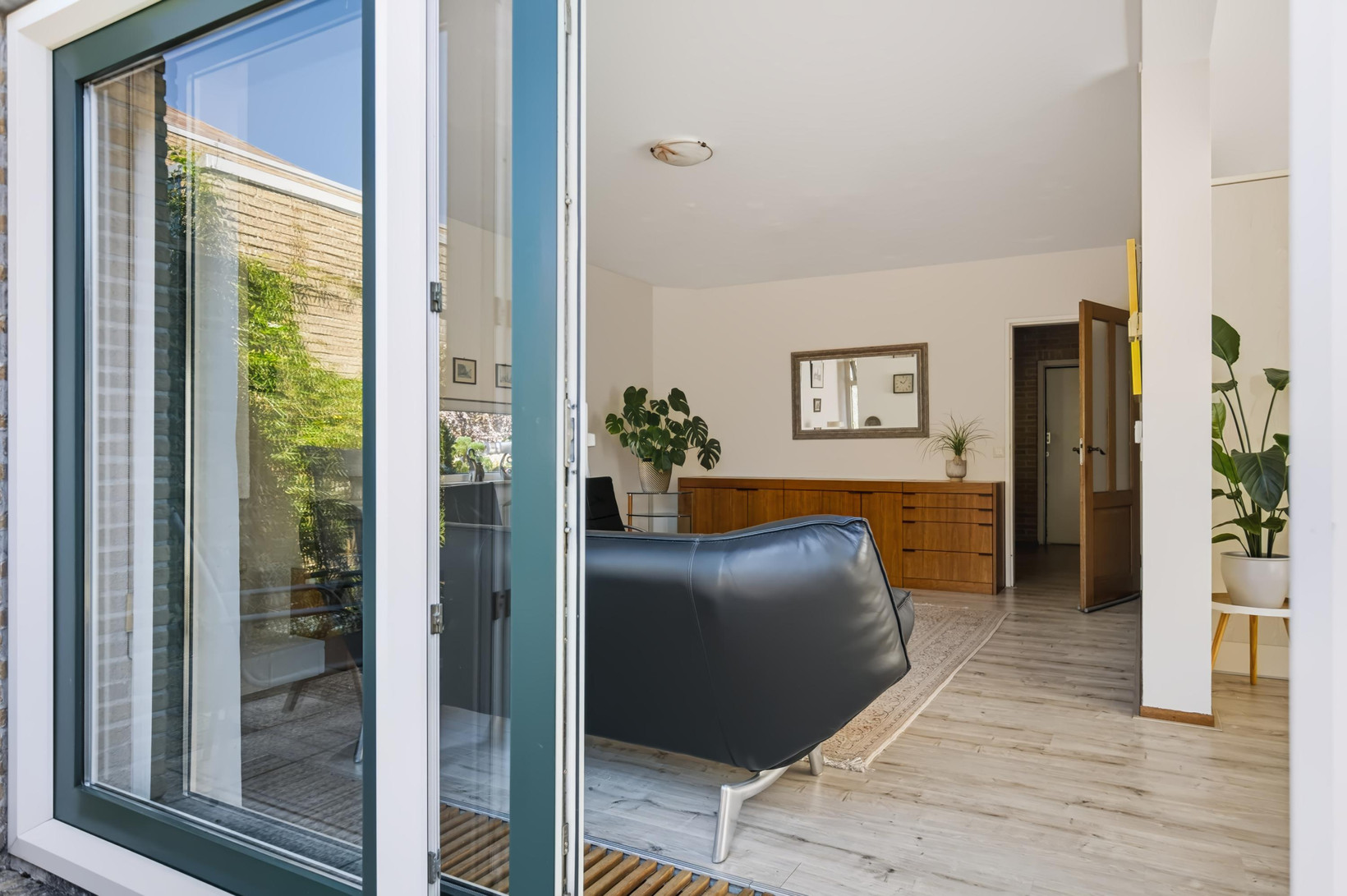 Hoekwoning te koop: Mignonstraat 12, Apeldoorn