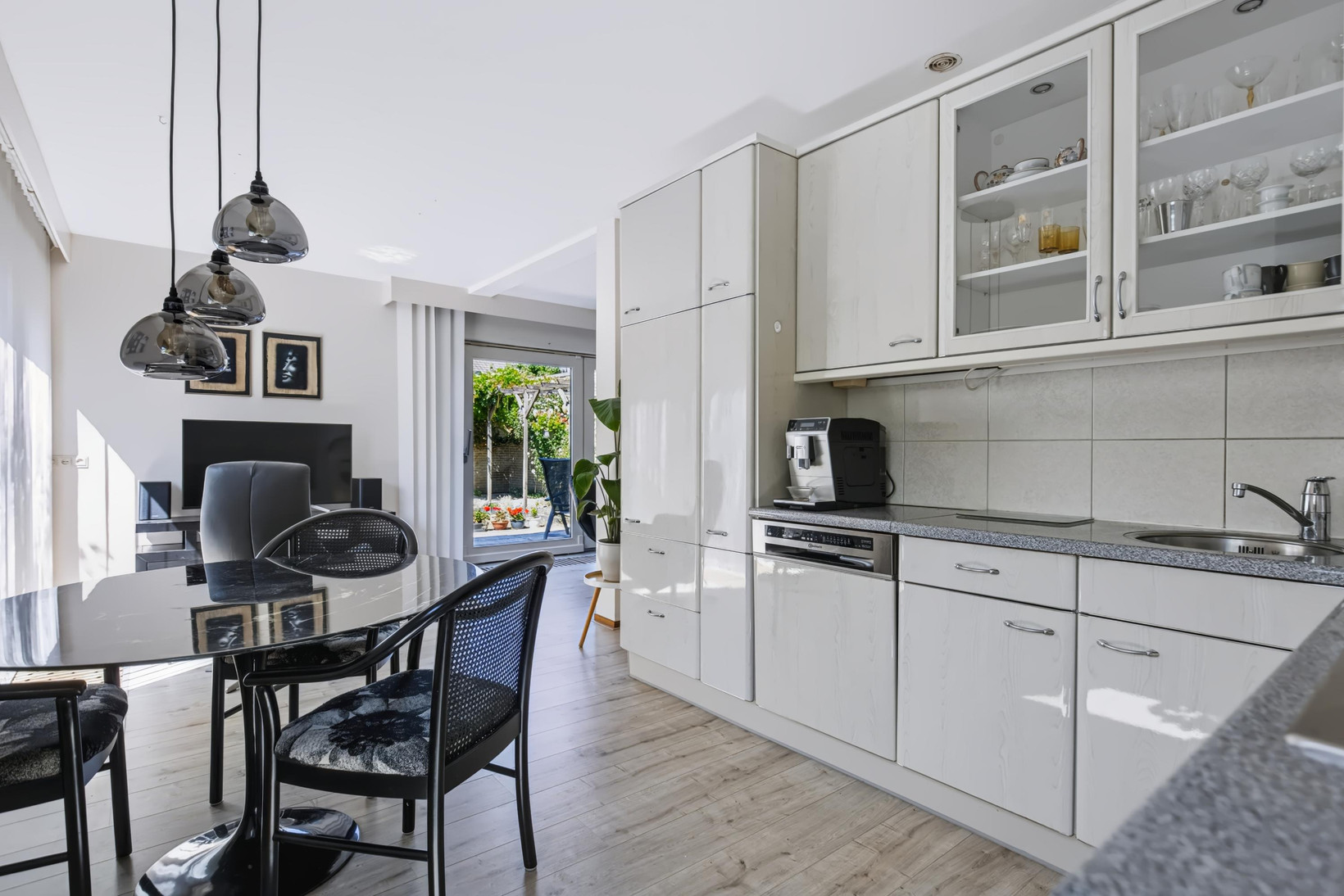 Hoekwoning te koop: Mignonstraat 12, Apeldoorn
