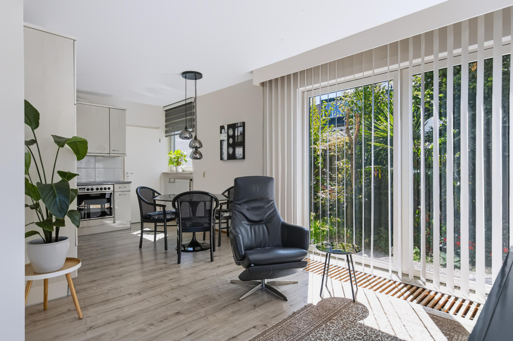 Hoekwoning te koop: Mignonstraat 12, Apeldoorn